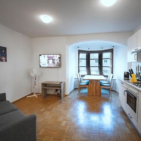 Basic Apartments Downtown Innsbruck Bagian luar foto